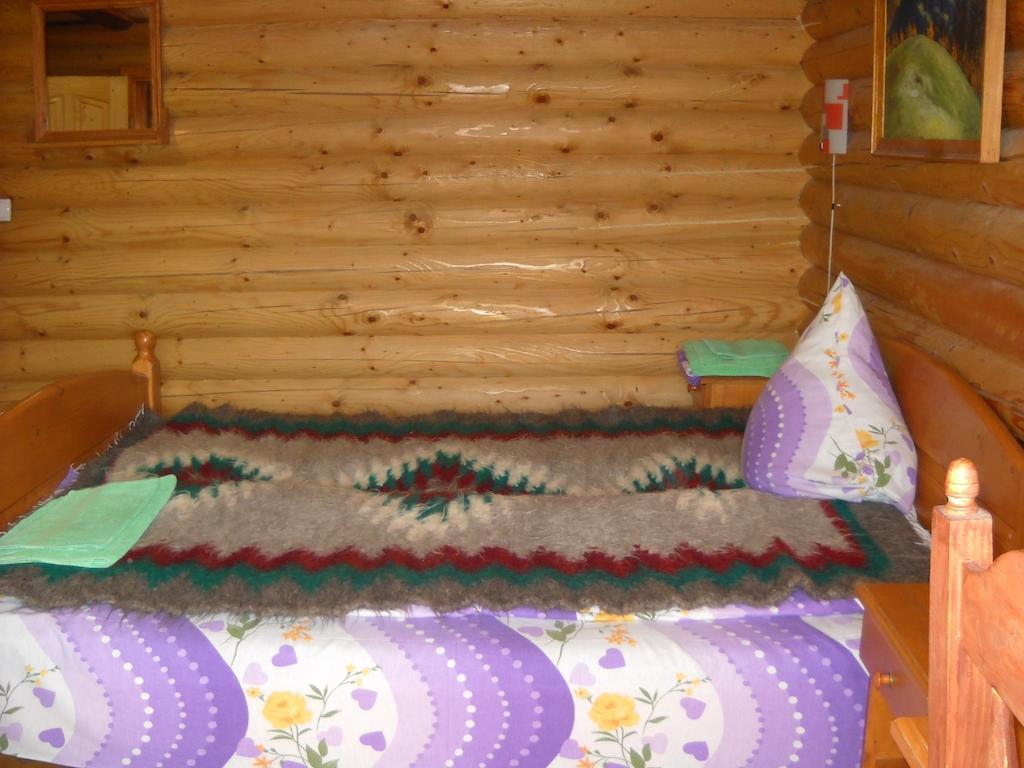 Smerekova Hata Hotel Kőrösmező Szoba fotó